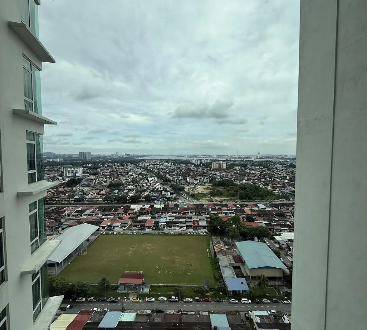 New 3 Bedroom At Ksl With Netflix And High Speed Internet Johor Bahru Apartment